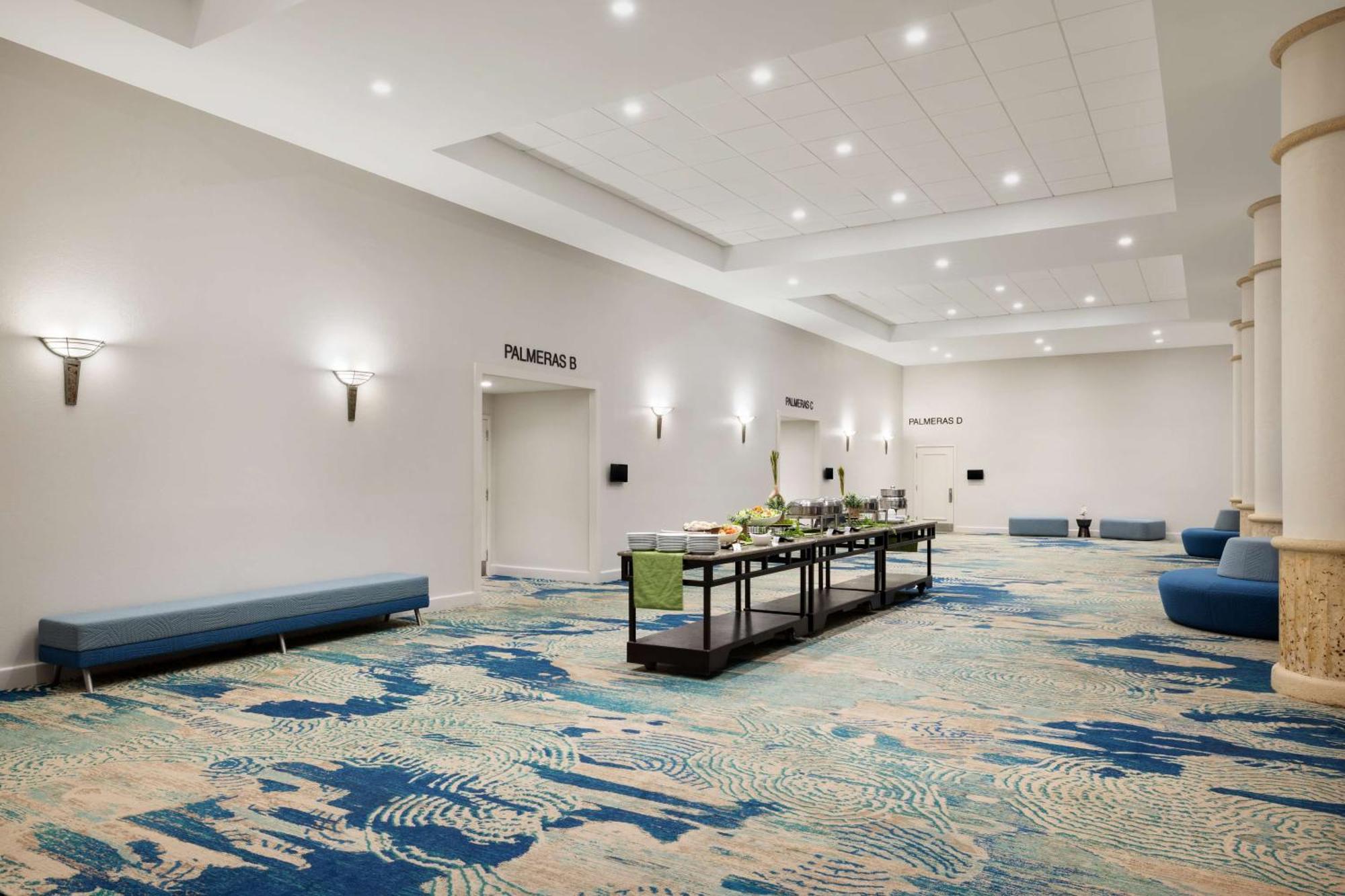 Embassy Suites By Hilton San Juan - Hotel & Casino Exteriör bild